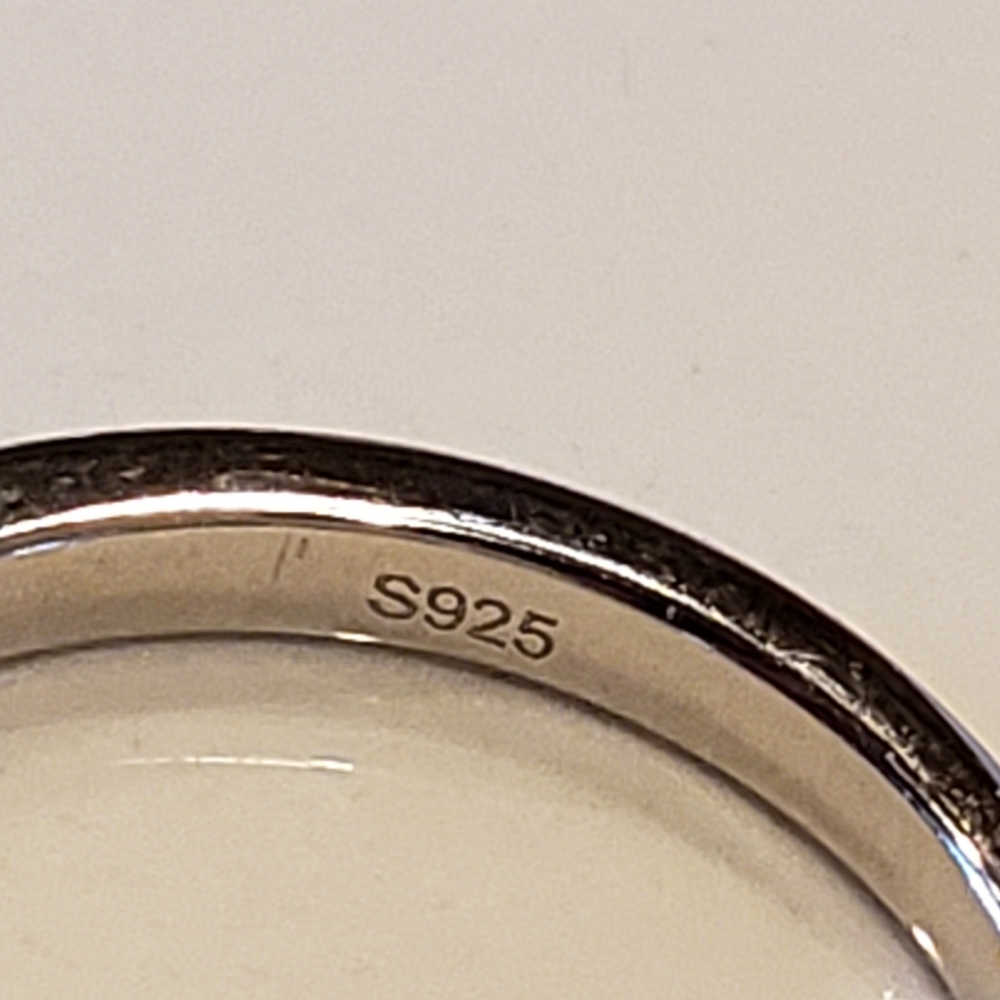 3x2.5mm wide Gold on Sterling Silver, Three Swarovski Crystal Rings, Tri-Colour - Picture 14 of 16